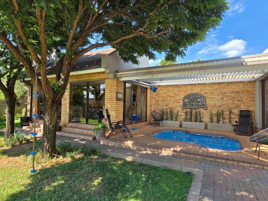 3 Bedroom Property for Sale in Vaalpark Free State